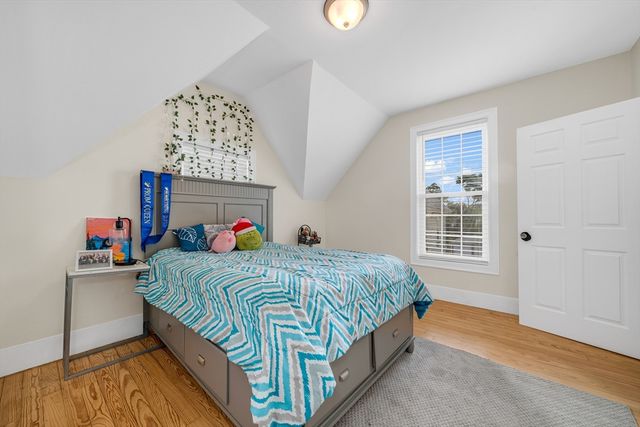 12 Adams St, Lynn, MA 01902