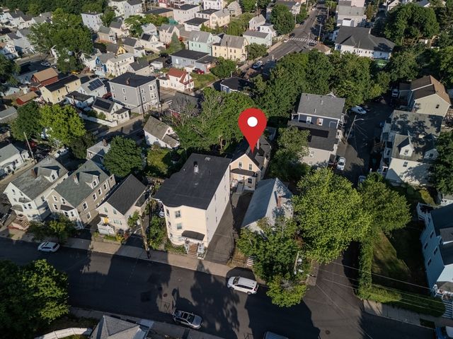 12 Adams St, Lynn, MA 01902
