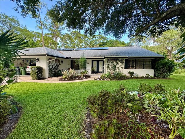 172 Wild Pine Road, Wellington, FL 33414