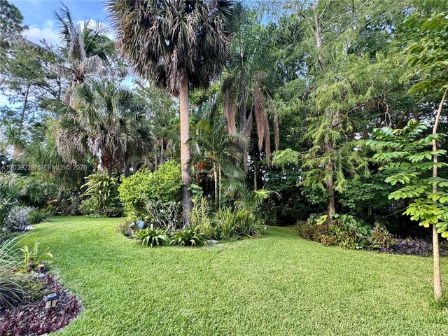 172 Wild Pine Road, Wellington, FL 33414
