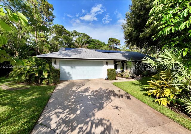 172 Wild Pine Road, Wellington, FL 33414