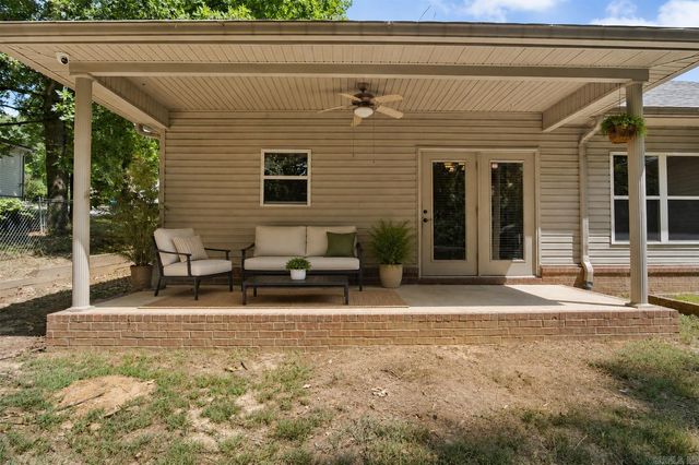 3013 Greenbrier Drive, Benton, AR 72015