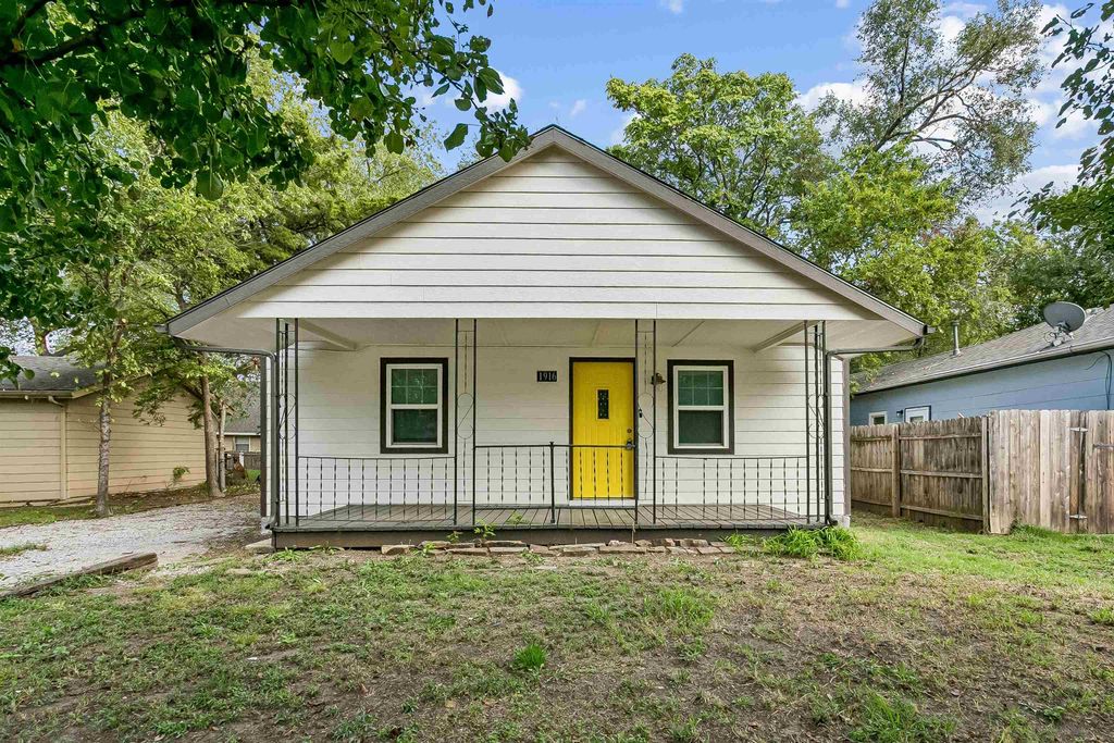 1916 S Mosley, Wichita, KS 67211