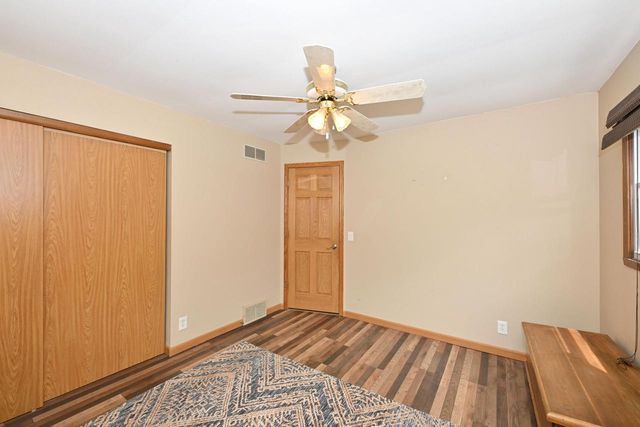 213 McDivitt LANE, Mukwonago, WI 53149
