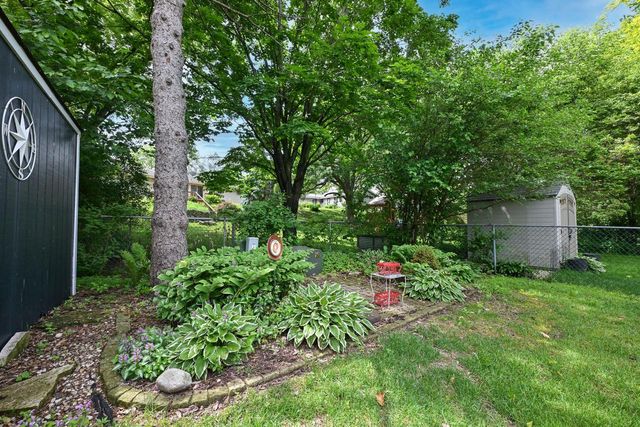 213 McDivitt LANE, Mukwonago, WI 53149