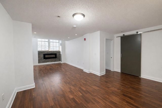 200 Market St 3409, Lowell, MA 01852