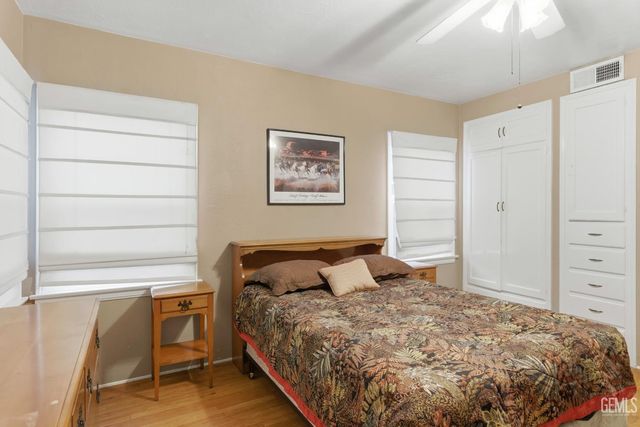 220 Jeffrey Street, Bakersfield, CA 93305