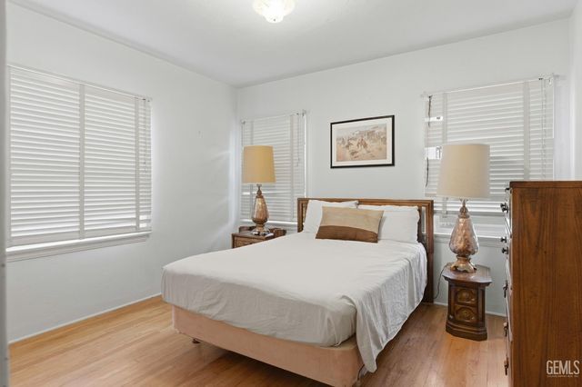 220 Jeffrey Street, Bakersfield, CA 93305