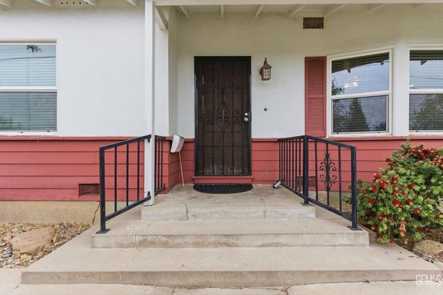 220 Jeffrey Street, Bakersfield, CA 93305