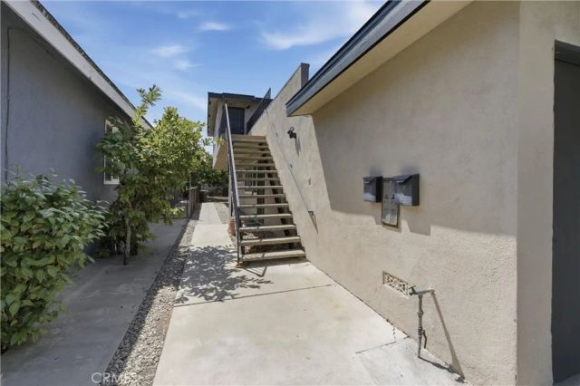 5953 Gaviota Avenue, Long Beach, CA 90805