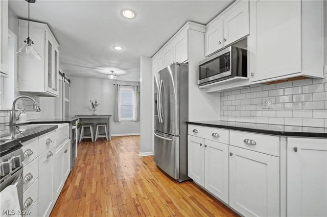 2707 Overbrook Road, Cuyahoga Falls, OH 44221