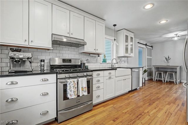 2707 Overbrook Road, Cuyahoga Falls, OH 44221