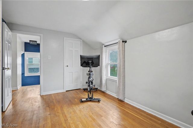 2707 Overbrook Road, Cuyahoga Falls, OH 44221