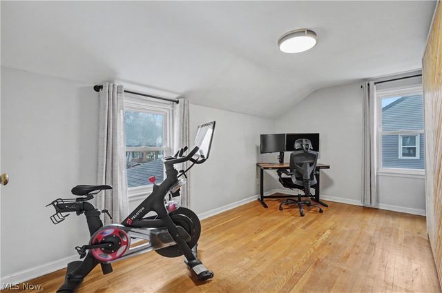 2707 Overbrook Road, Cuyahoga Falls, OH 44221