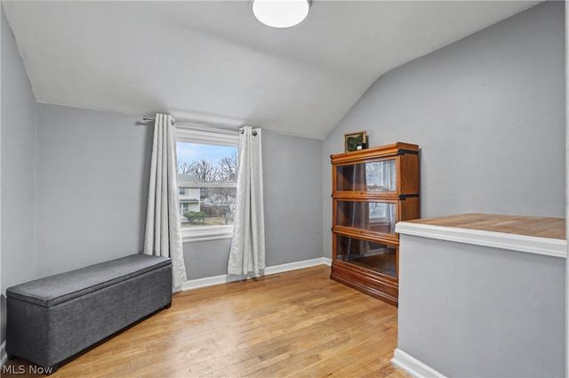 2707 Overbrook Road, Cuyahoga Falls, OH 44221