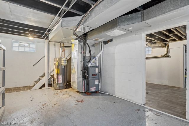 2707 Overbrook Road, Cuyahoga Falls, OH 44221