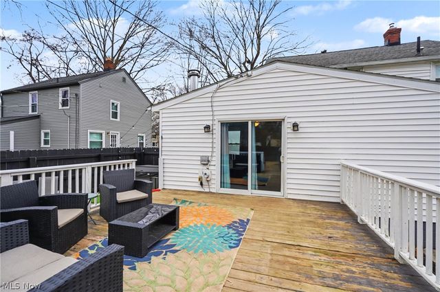 2707 Overbrook Road, Cuyahoga Falls, OH 44221