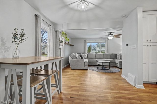 2707 Overbrook Road, Cuyahoga Falls, OH 44221