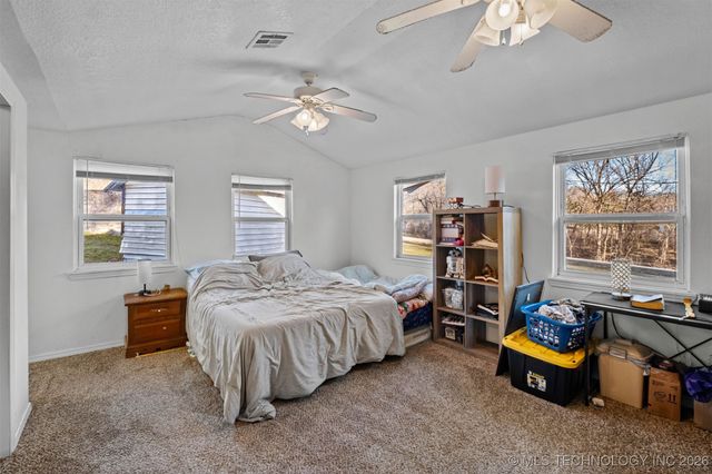 474018 E 660 Road, Watts, OK 74964