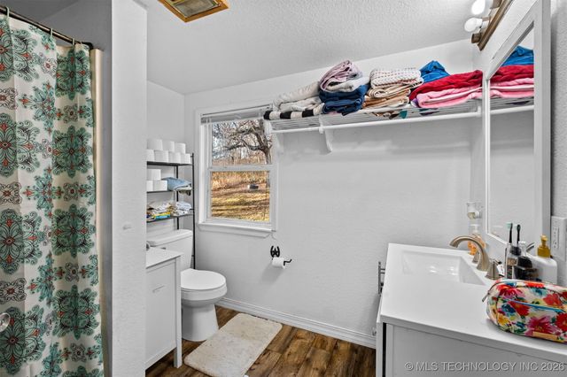 474018 E 660 Road, Watts, OK 74964