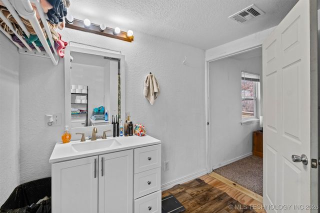 474018 E 660 Road, Watts, OK 74964