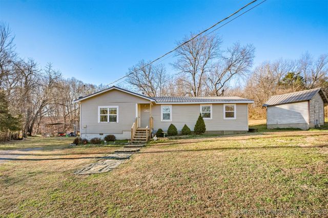 474018 E 660 Road, Watts, OK 74964