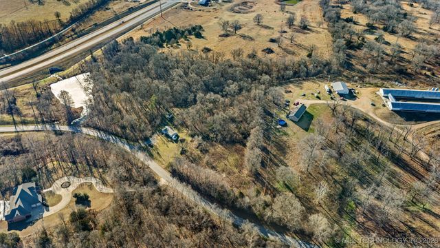 474018 E 660 Road, Watts, OK 74964