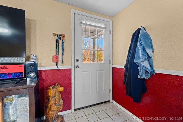 474018 E 660 Road, Watts, OK 74964