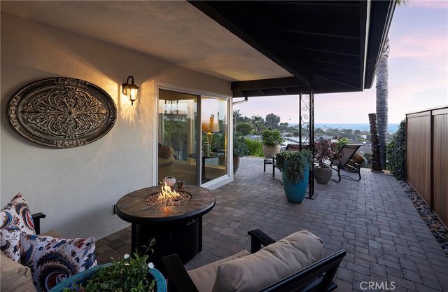 327 Calle Felicidad, San Clemente, CA 92672