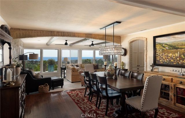 327 Calle Felicidad, San Clemente, CA 92672