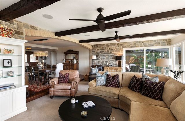 327 Calle Felicidad, San Clemente, CA 92672