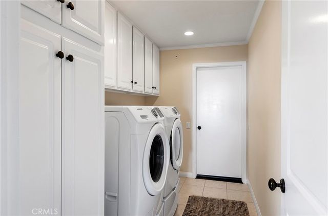 327 Calle Felicidad, San Clemente, CA 92672