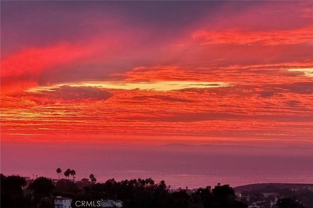 327 Calle Felicidad, San Clemente, CA 92672
