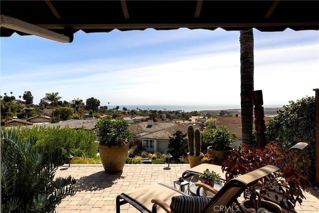327 Calle Felicidad, San Clemente, CA 92672
