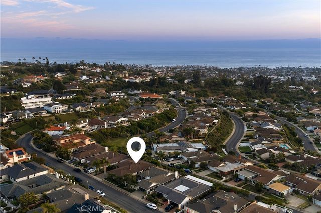 327 Calle Felicidad, San Clemente, CA 92672