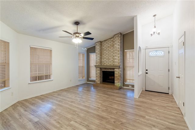 2919 Fairchild Drive, Bryan, TX 77803