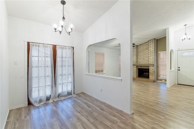 2919 Fairchild Drive, Bryan, TX 77803