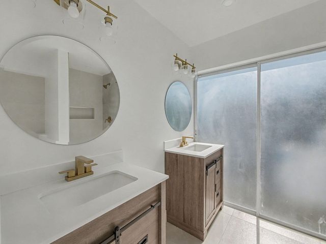 1940 NW 32 Nd Street, Oakland Park, FL 33309