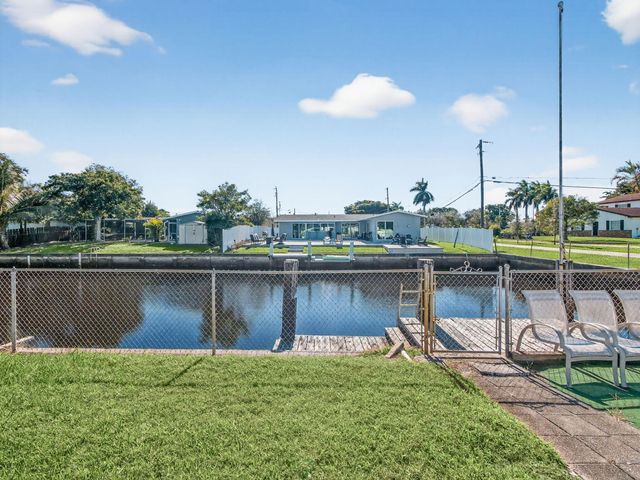 1940 NW 32 Nd Street, Oakland Park, FL 33309
