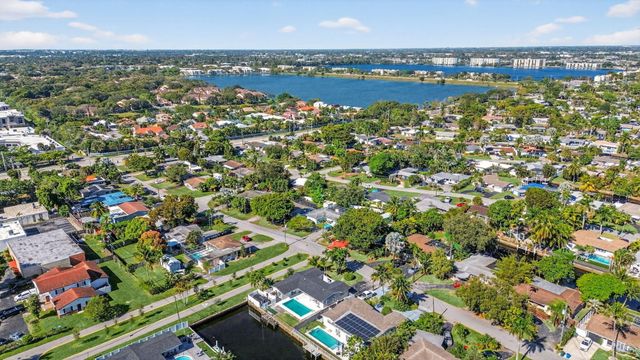 1940 NW 32 Nd Street, Oakland Park, FL 33309