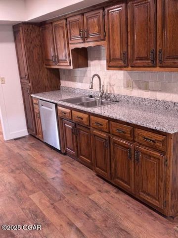 2801 N Lincoln Avenue, Joplin, MO 64801