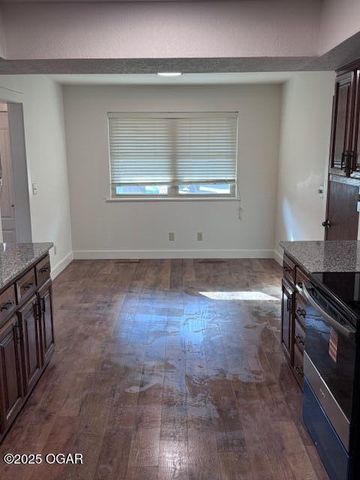 2801 N Lincoln Avenue, Joplin, MO 64801