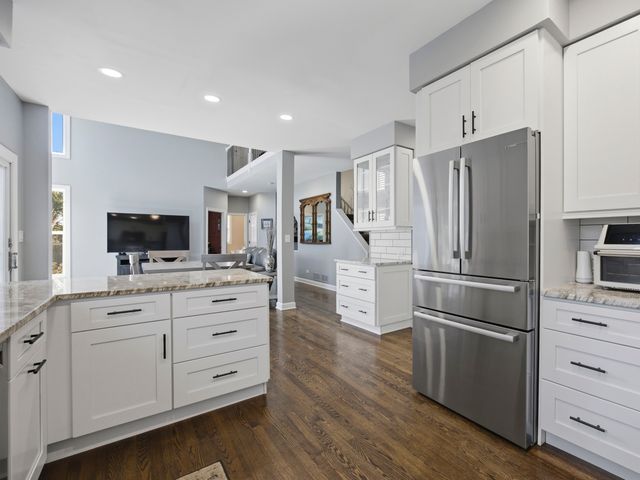 2559 Walnut Avenue, Geneva, IL 60134