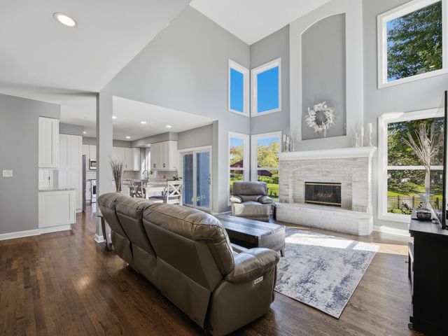 2559 Walnut Avenue, Geneva, IL 60134