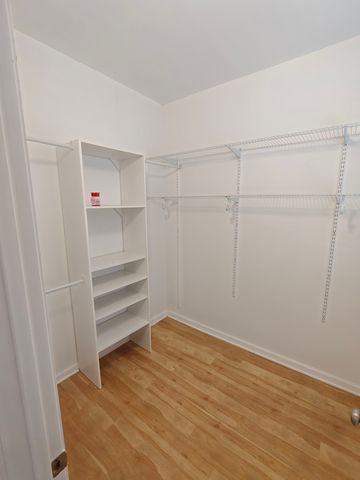 3745 W Argyle Street 1, Chicago, IL 60625