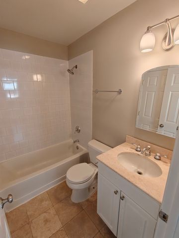 3745 W Argyle Street 1, Chicago, IL 60625