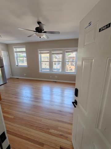 3745 W Argyle Street 1, Chicago, IL 60625
