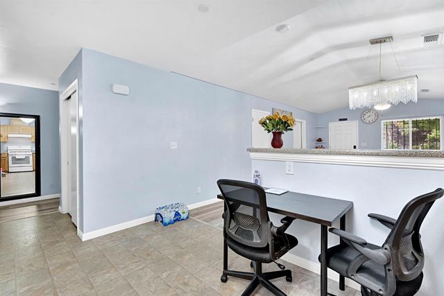 4713 E Belgravia Avenue, Fresno, CA 93725
