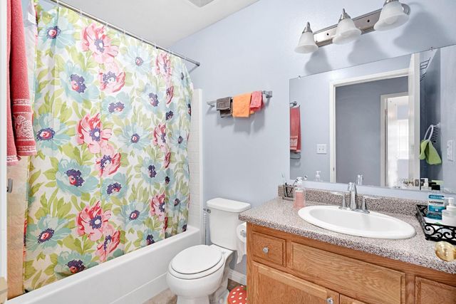 4713 E Belgravia Avenue, Fresno, CA 93725