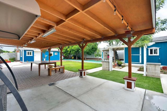 4713 E Belgravia Avenue, Fresno, CA 93725